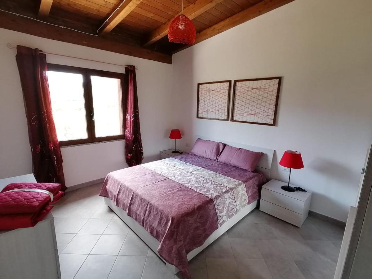 Agriturismo Vigna De' Luceri Loceri Buitenkant foto