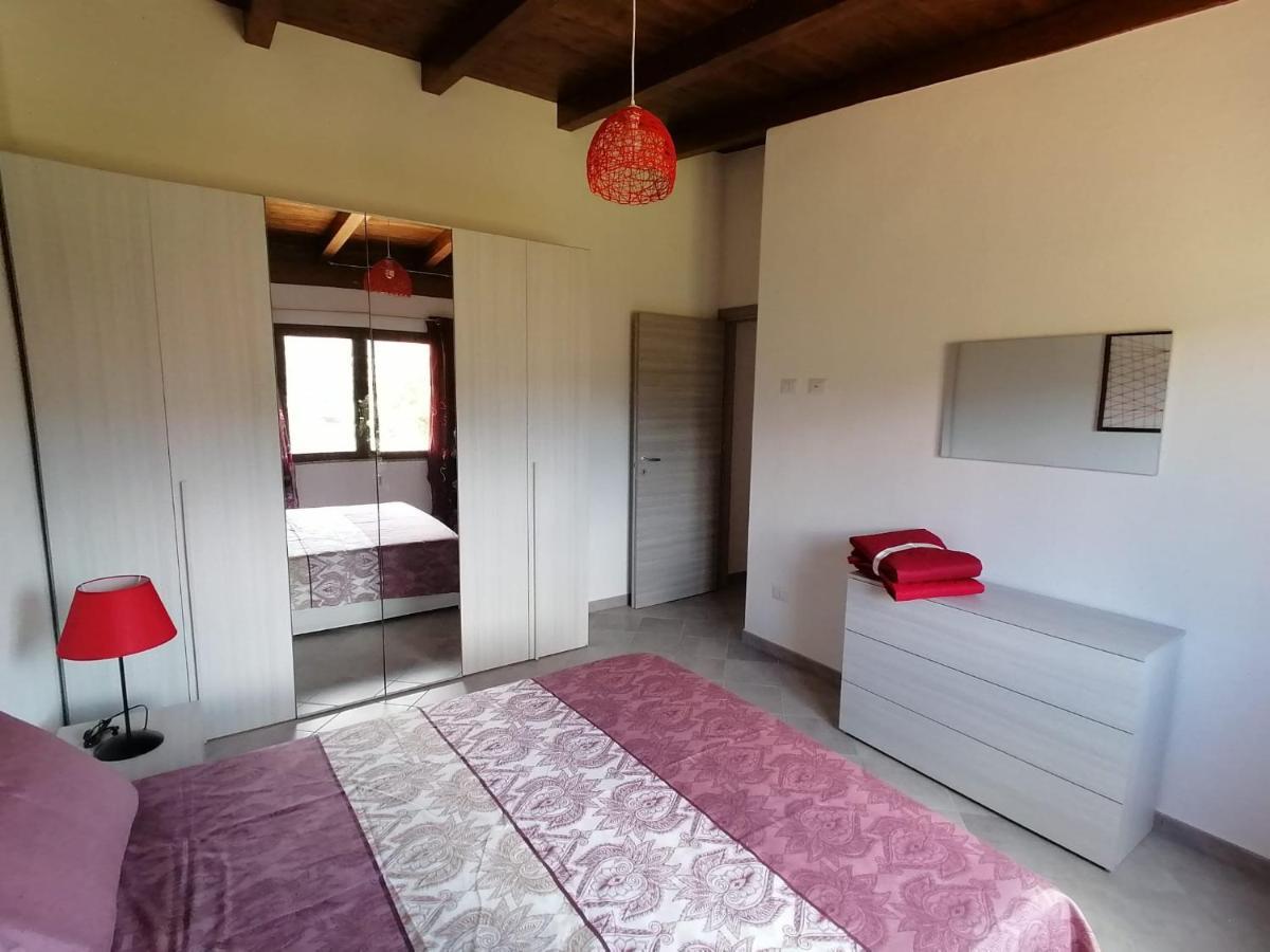 Agriturismo Vigna De' Luceri Loceri Buitenkant foto